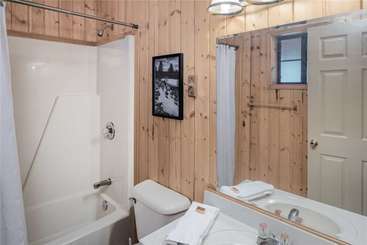 123 Rising Hill  Two Bedroom Cabin