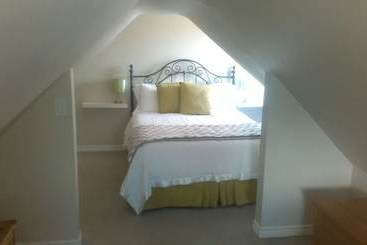 Stoneleigh Cottage