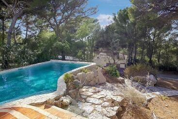 Villa Yannick