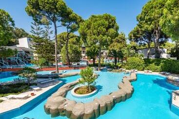 Cornelia De Luxe Resort   All Inclusive