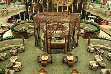 هتل Adana Hiltonsa