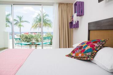 هتل B Cozumel