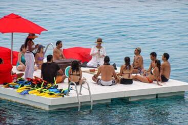 هتل B Cozumel