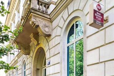 هتل Best Western Plus Krakow Old Town