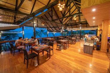 هتل Coral Cliff Beach Resort Samui   Sha Plus