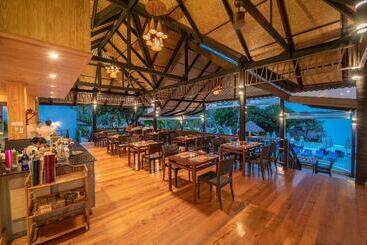 هتل Coral Cliff Beach Resort Samui   Sha Plus