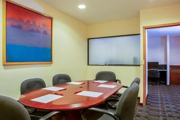 هتل Fiesta Inn Tampico