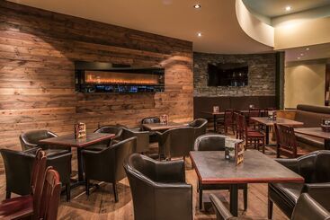 هتل Holiday Inn Lethbridge, An Ihg