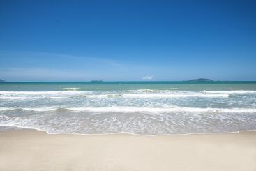هتل Holiday Inn Resort Sanya Bay, An Ihg