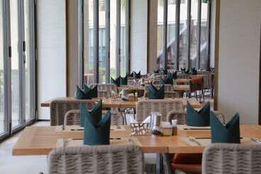 هتل Holiday Inn Resort Sanya Bay, An Ihg
