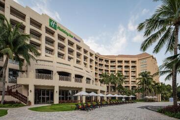 هتل Holiday Inn Resort Sanya Bay, An Ihg