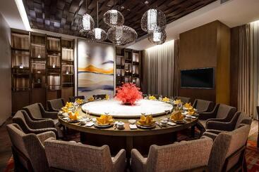 هتل Holiday Inn Resort Sanya Bay, An Ihg