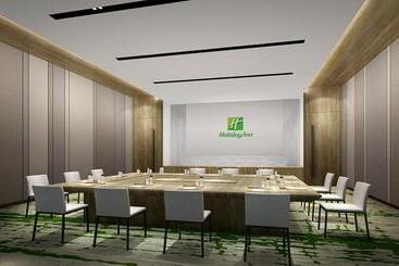 هتل Holiday Inn Resort Sanya Bay, An Ihg