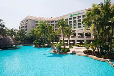 هتل Holiday Inn Resort Sanya Bay, An Ihg