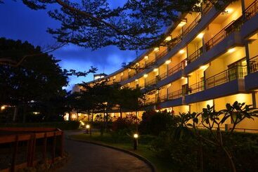 هتل Howard Beach Resort Kenting