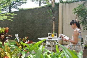 هتل Howard Beach Resort Kenting