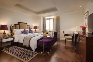 Jinjiang Metropolo Hotel Classiq,shanghai Bund Circle