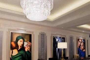 Jinjiang Metropolo Hotel Classiq,shanghai Bund Circle