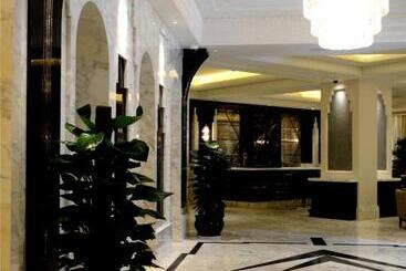 Jinjiang Metropolo Hotel Classiq,shanghai Bund Circle