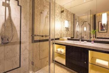 Jinjiang Metropolo Hotel Classiq,shanghai Bund Circle