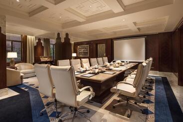 Jinjiang Metropolo Hotel Classiq,shanghai Bund Circle