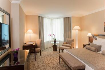 هتل Kaya İstanbul Fair & Convention