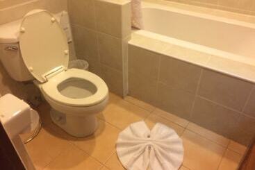 هتل Life Up Resort And Spa