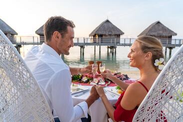 هتل Manava Beach Resort & Spa Moorea