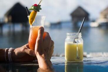 هتل Manava Beach Resort & Spa Moorea