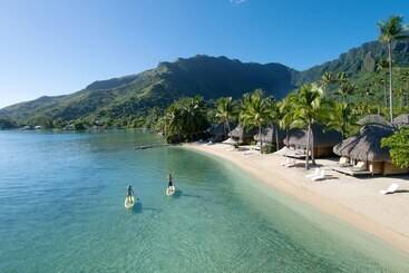 هتل Manava Beach Resort & Spa Moorea