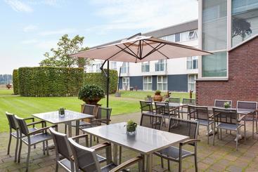 هتل Waalwijk