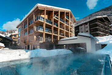 هتل Resort La Ginabelle