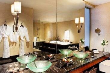 هتل Sheraton Dongguan