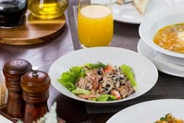 هتل Sibirskiy Safari Club