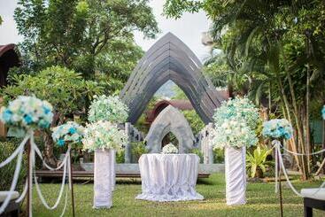 هتل The Village Resort & Spa   Sha Plus
