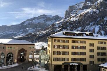 Thermal Hotels & Walliser Alpentherme Leukerbad