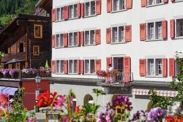 Thermal Hotels & Walliser Alpentherme Leukerbad