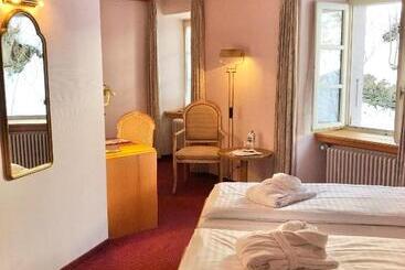 Thermal Hotels & Walliser Alpentherme Leukerbad