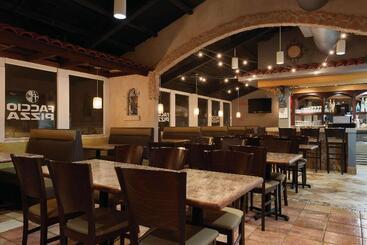 هتل Tryp By Wyndham Isla Verde