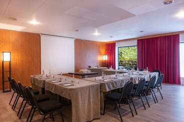 هتل Le M & Spa Bordeaux Aéroport By Hôtels & Préférence