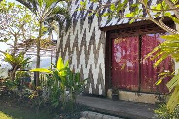تختخواب و صبحانه Villa Senja Lombok