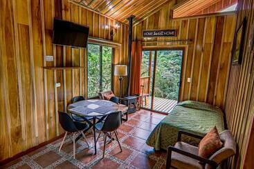 Cabanas Hoja Verde