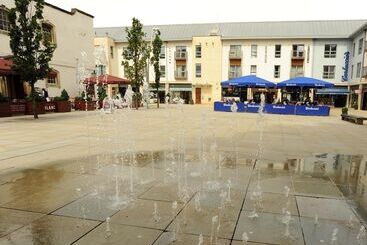 هتل Premier Suites Plus Bristol Cabot Circus