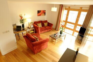 هتل Premier Suites Plus Bristol Cabot Circus