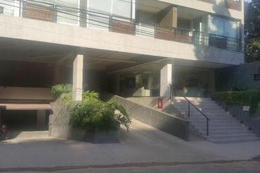 هتل Start Villa Morra Rent Apartments