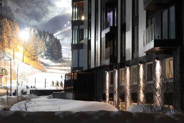 هتل The Vale Niseko