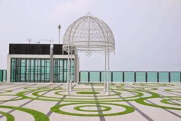 پانسیون Thermospace The Shore