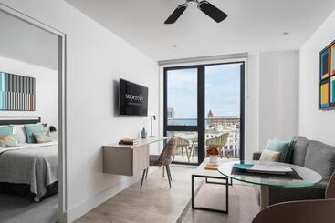 Q Square By Supercity Aparthotels