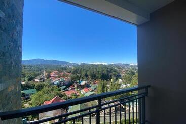 Rosarich Homestay   Bristle Ridge Residences