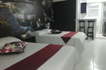 Aparta Estudio 7051